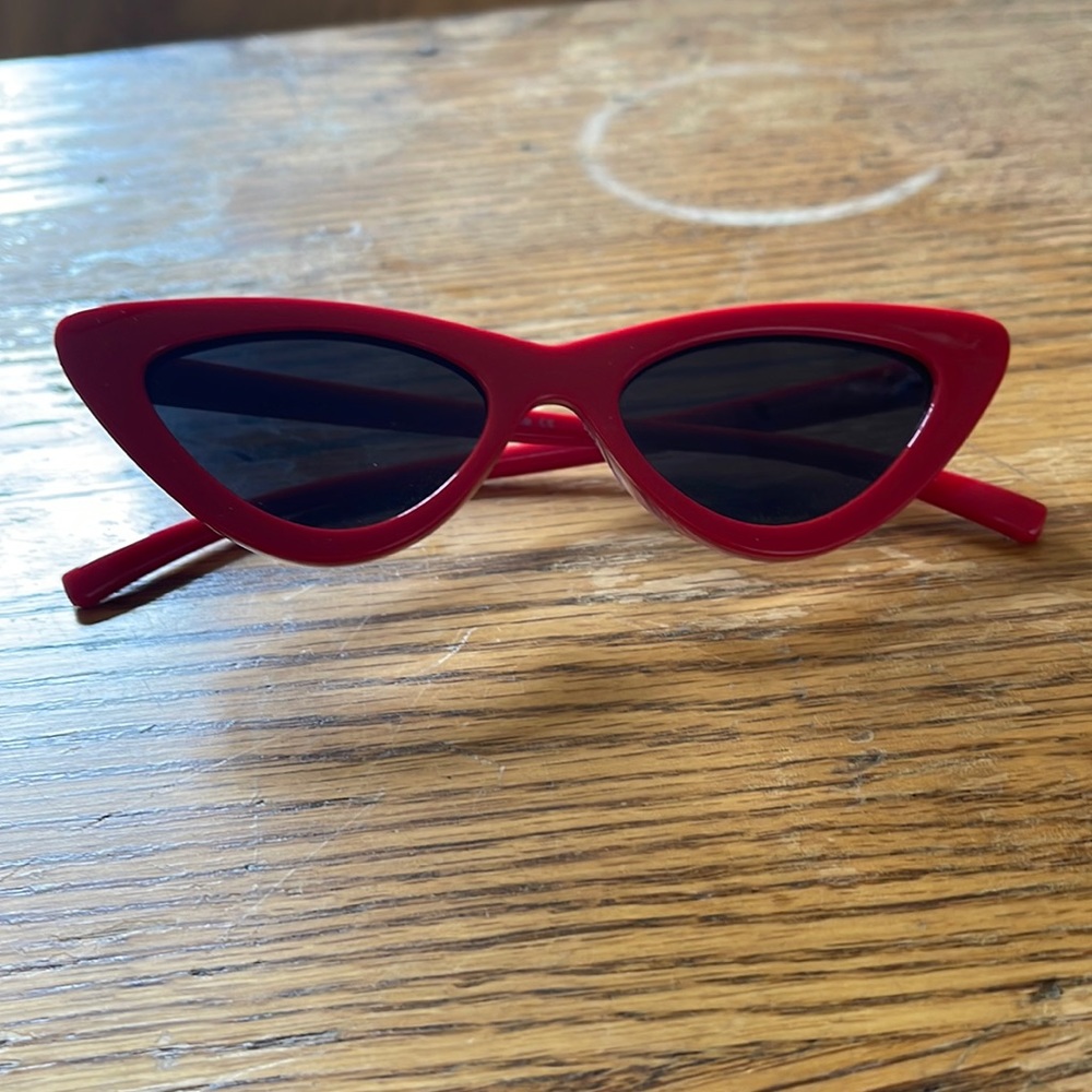 Red Cat Eye Sunglasses!